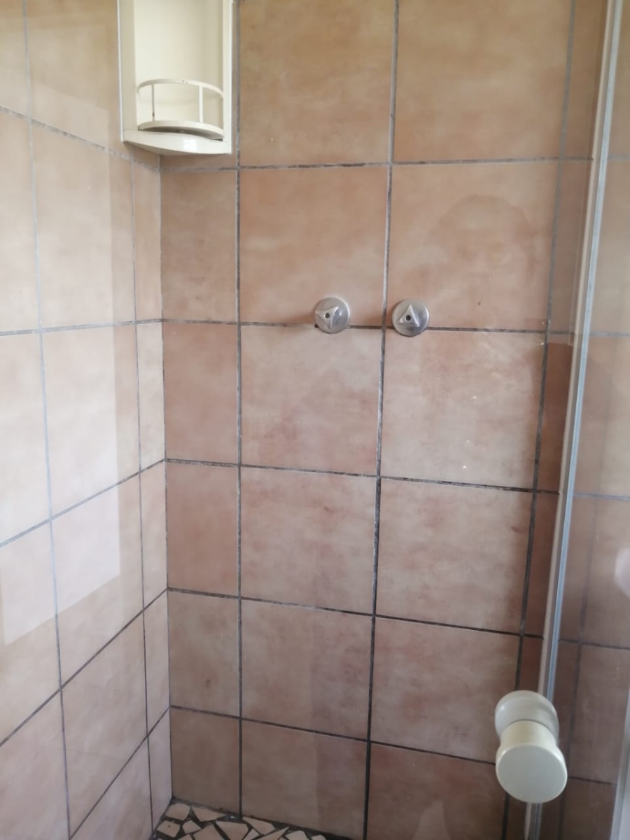 To Let 2 Bedroom Property for Rent in Vaalpark Free State